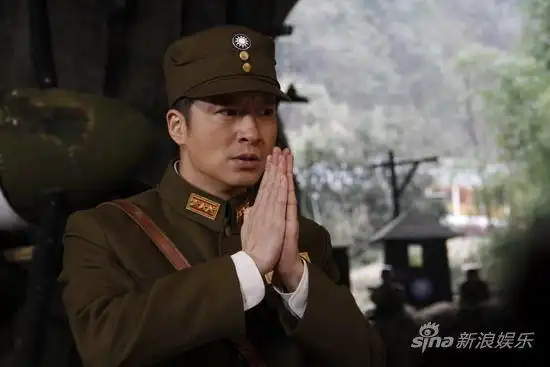 中日本人造型新浪娱乐讯 经过三个多月的紧张拍摄,实力演员张衣(微博)