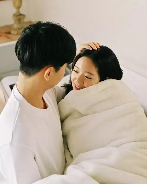 情侣旅行照这样拍,想不好看都难!