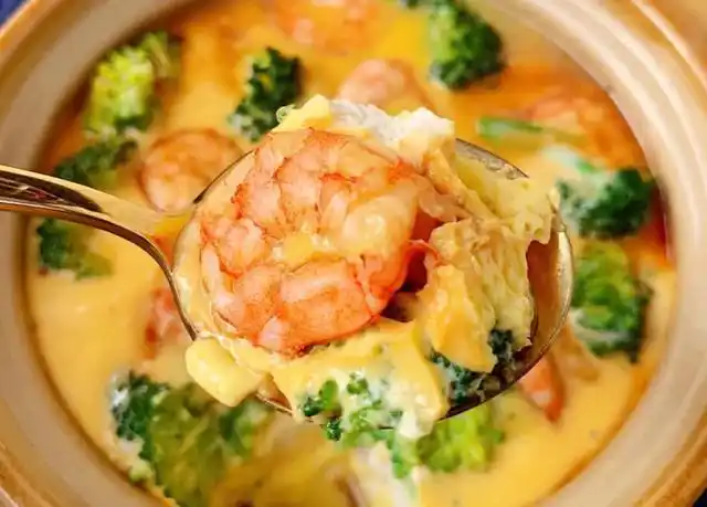 低卡高蛋白的西兰花虾仁豆腐蒸蛋,营养好吃