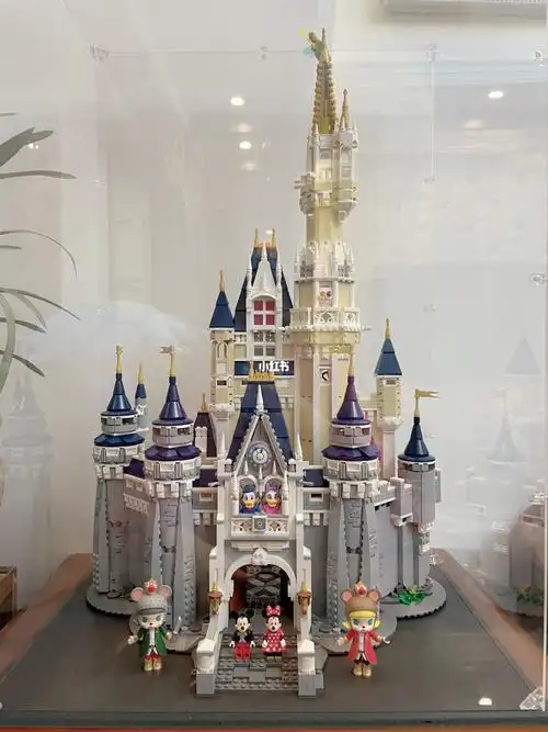 拆弹专家来袭一波乐高带上它的泡玛特