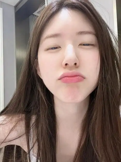 顶级甜妹撒娇图鉴,赵露思的嘟嘟嘴表情真的好可爱|赵露思|图鉴|撒娇