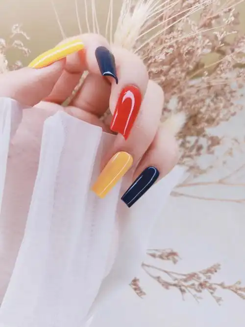 显白美甲/纯色/调色#美甲  #美甲分享  #气质美甲  #定制穿戴甲