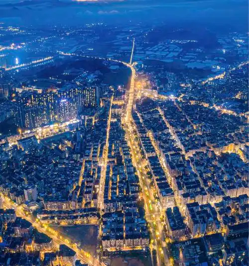 广东肇庆:夜幕下的四会城