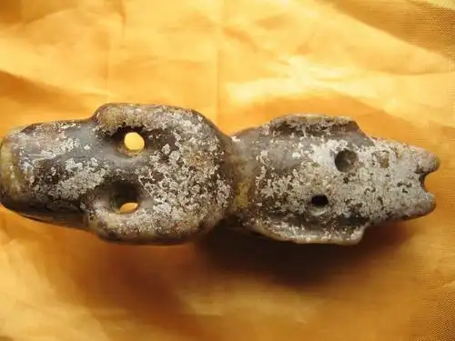 太阳神玉人,兽冠玉人,龙首玉人等应该属于赵宝沟文化