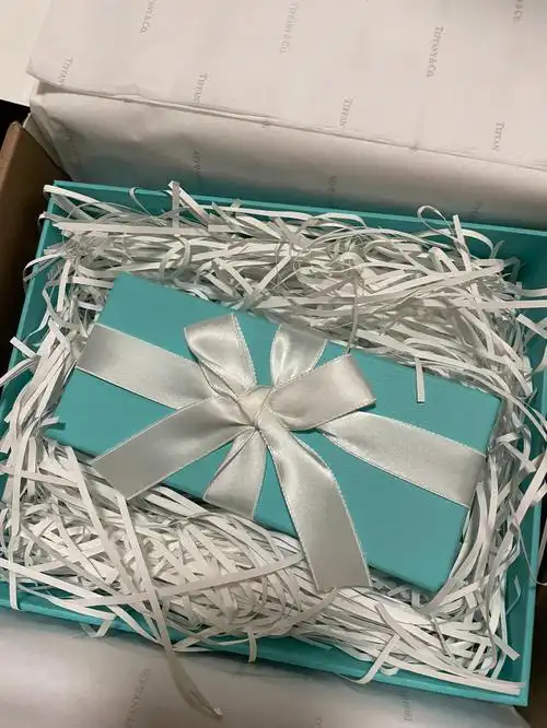 男朋友送的生日礼物