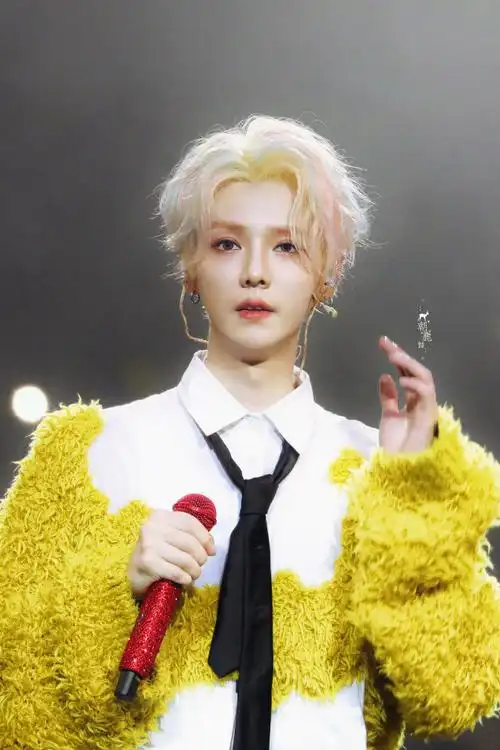 一些分享  为热爱  为喜欢  939393朝鹿forluhan_鹿晗的微博