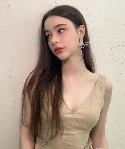 全球百位最美面孔中国有5人上榜娜扎87名第1名是亚洲面孔