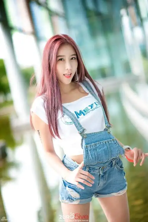 韩人气车模私房照曝光 翘臀性感胸器傲人