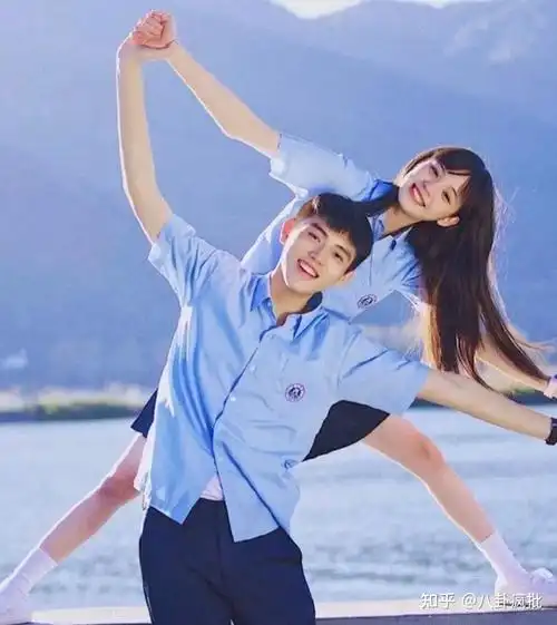 欧阳娜娜居然和他同居了王源被抛弃了