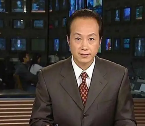 央视第一主持罗京去世8年,如今妻子早已二婚,儿子成这般模样