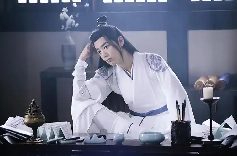 现代装拉胯古装惊艳万分的男星肖战罗云熙上榜他为古装而生