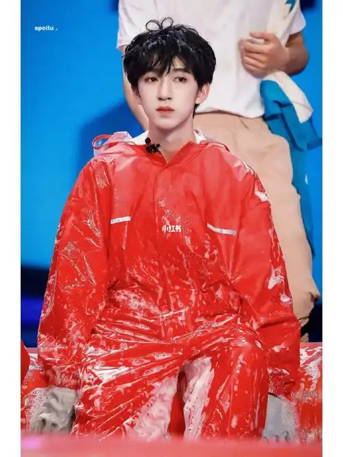 爱心揪揪#时代少年团贺峻霖  #贺峻霖  #月光少年贺峻霖  #贺峻霖十八