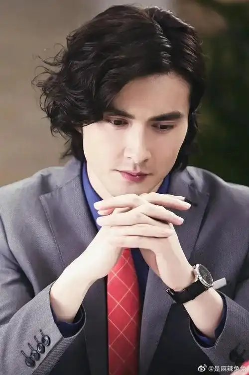 男明星长卷发盘点,气质果然很重要!