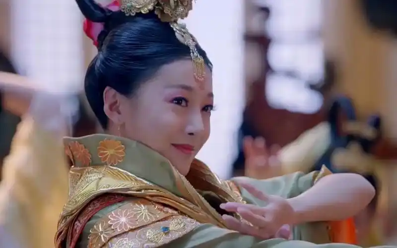 【武媚娘传奇】琉璃宴上,萧蔷翩翩起舞!