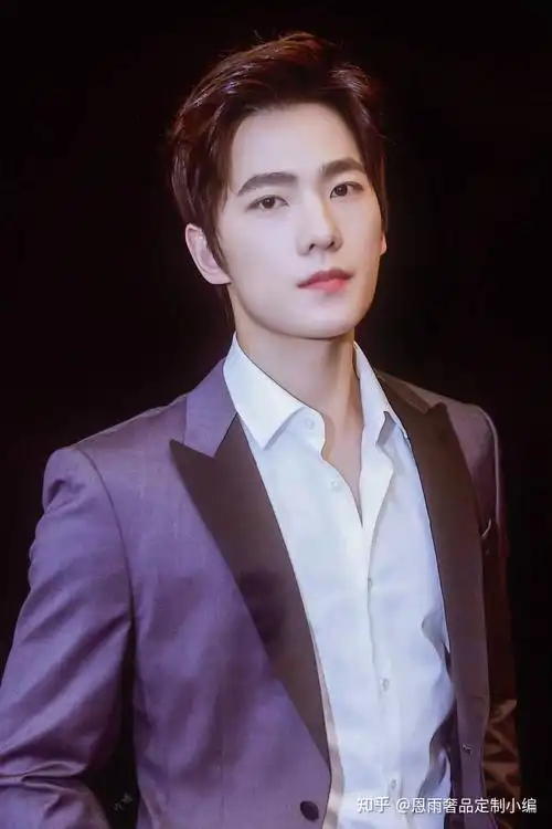 西装油腻花美男内地偶像艺人杨洋