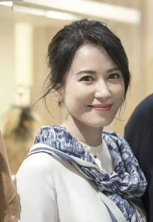 俞飞鸿素颜近日被拍!