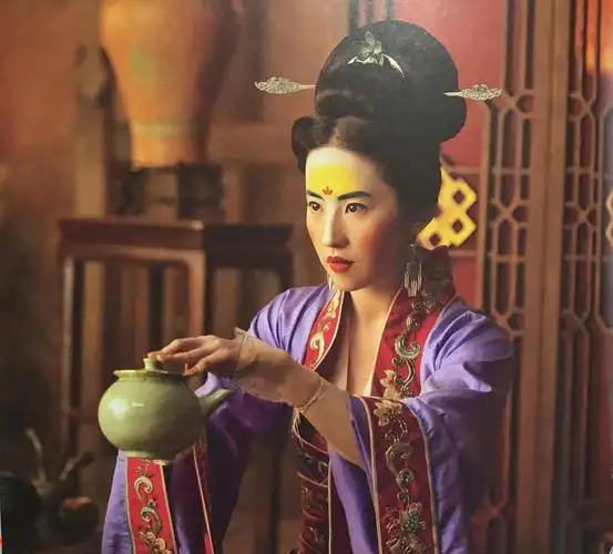 花木兰新剧照曝光刘亦菲女扮男装毫不违和