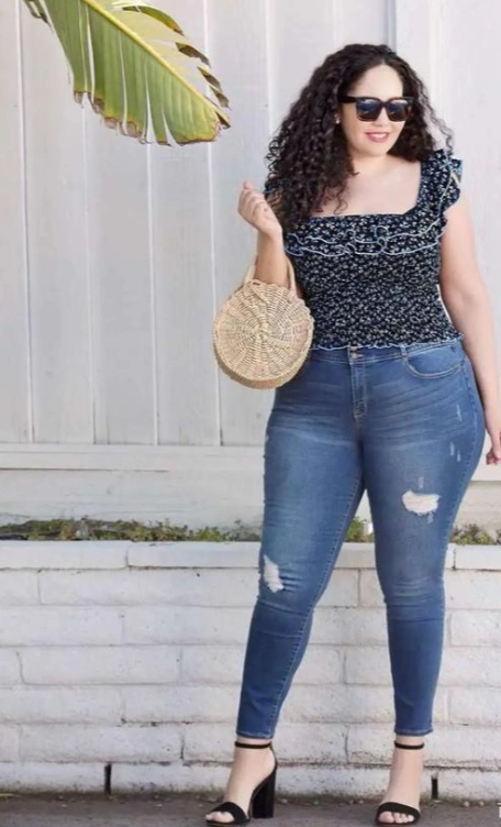 身高160体重180这位欧美博主凭什么穿得好看原因在这两点