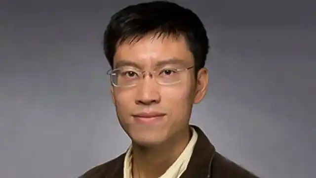 3年又转为了正教授,当时年龄仅为37岁,可谓是人