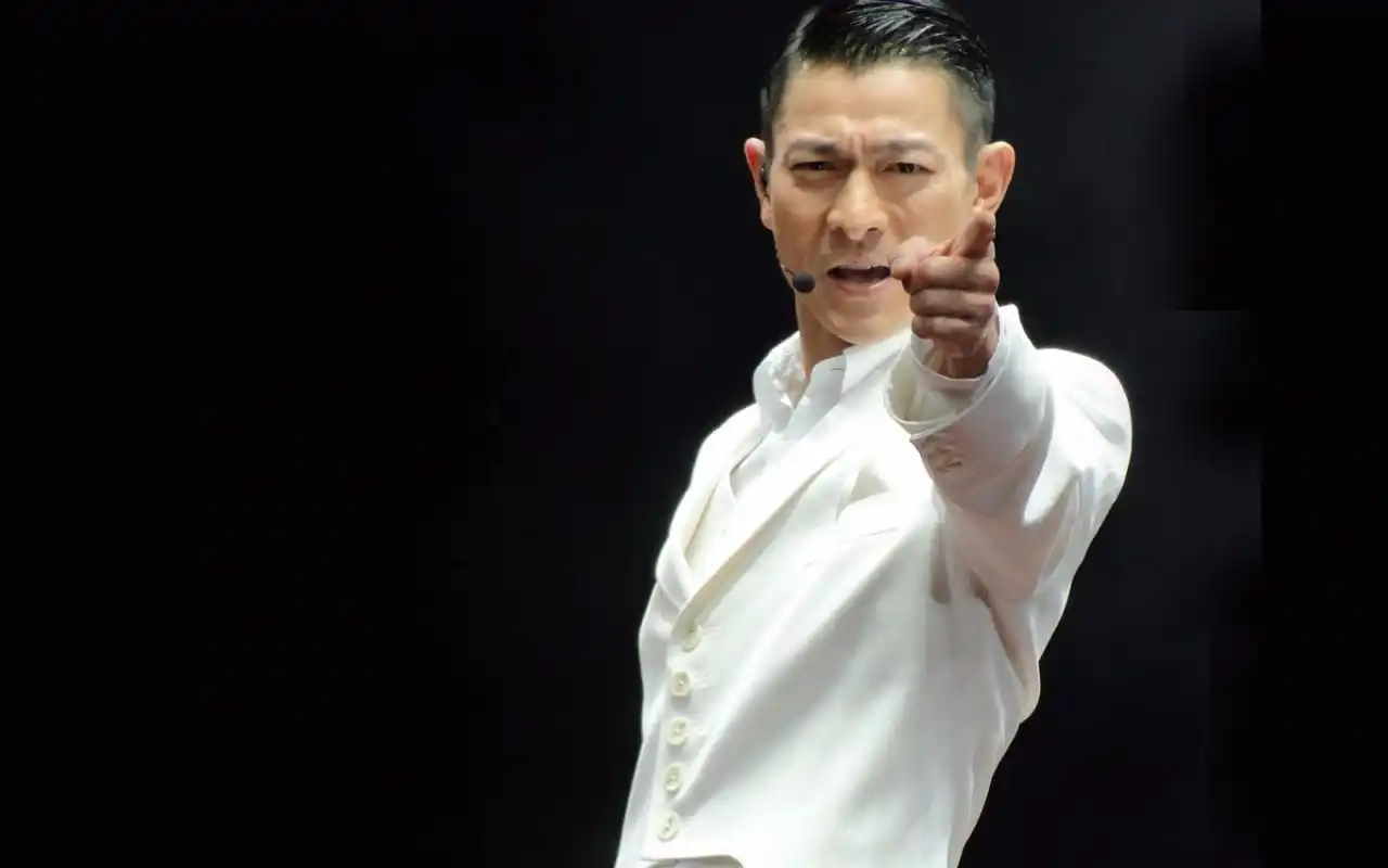 p>刘德华(andy lau),1961年9月27日出生于中国香港,籍贯广东新会