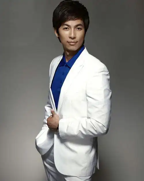 翁虹的现任老公现任老公刘冠廷个人资料