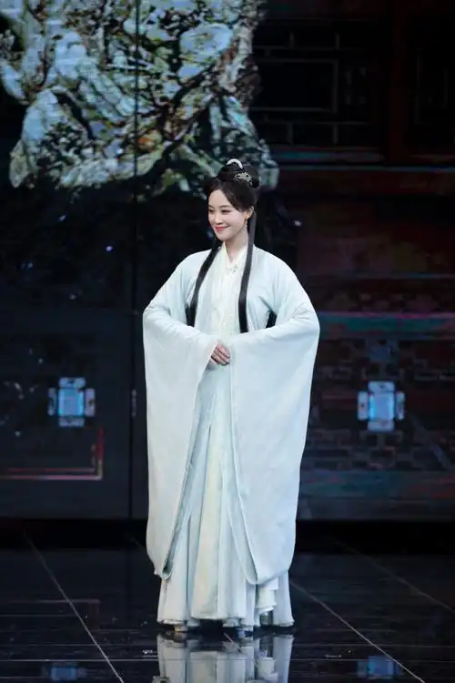 国家宝藏##蓝盈莹昆仑使仙女造型