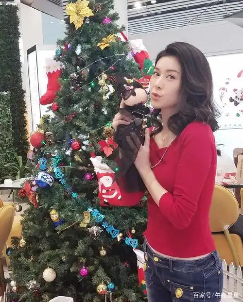 甄锡美照秀一波,韵味十足,让人心动不已