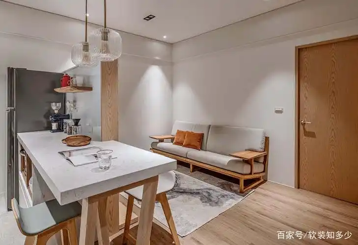 老板改造就要简洁整齐,50平米小房子老房翻新,小而美