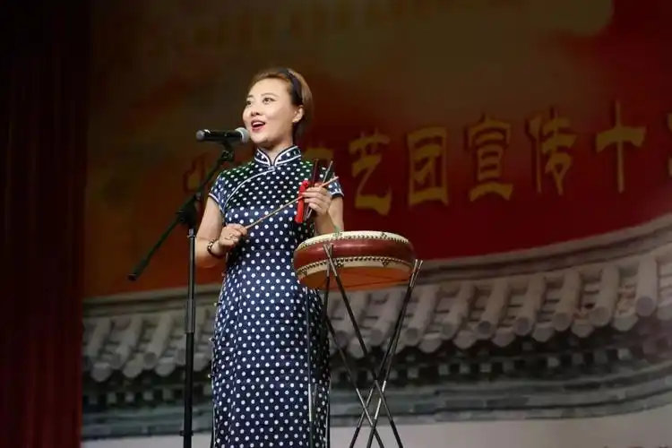 伴奏:马小祥 鲍立 王雪演唱者:李想2,京韵大鼓:《巨轮远航》表演者