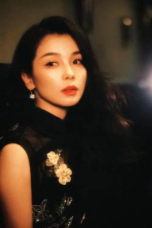 刘涛氛围感写真太美了