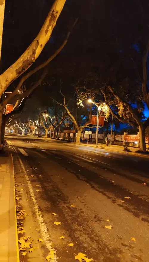 凌晨的街头让内心安静