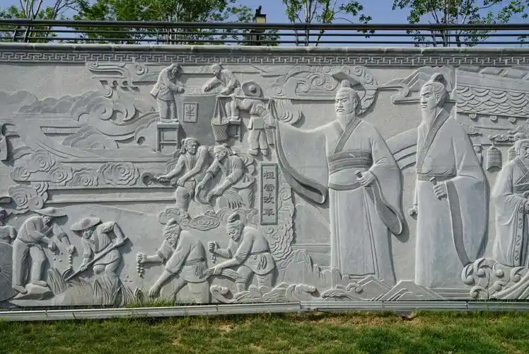 孝妇湖公园的浮雕