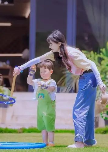 弃养事件再出大招!郑爽演员认证已恢复