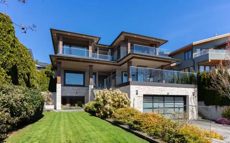 加拿大西温歌华高档住宅dundarave海景现代风别墅2277lawsonave