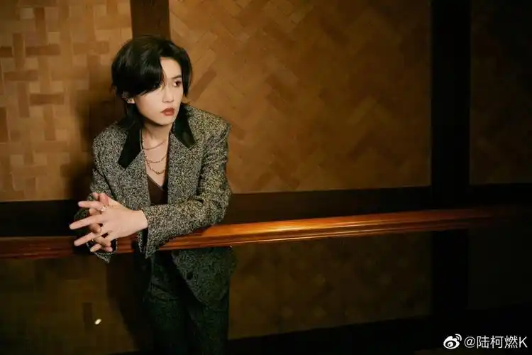 陆柯燃今晚造型大片今天也是超漂亮的小陆