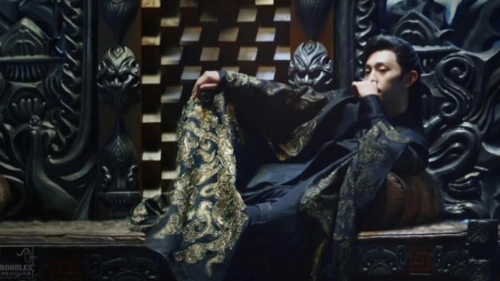 谁说流量艺人不敬业邓伦亲自上阵在悬崖吊威亚想不火都难