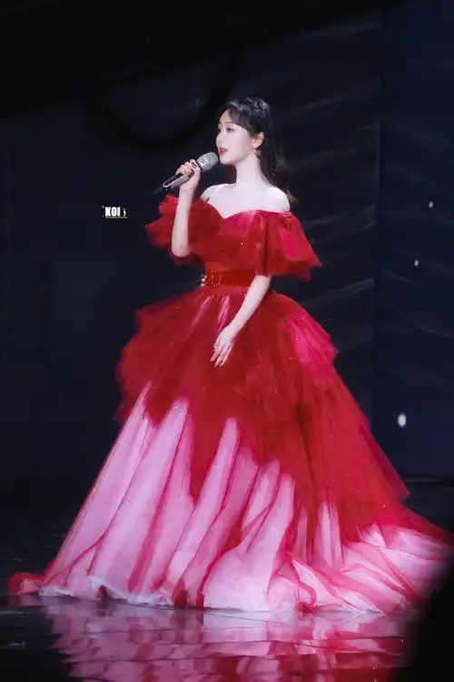 20211231湖南跨年今天是公主94@杨紫#杨紫唱温蒂公主的侍卫#yz#杨紫