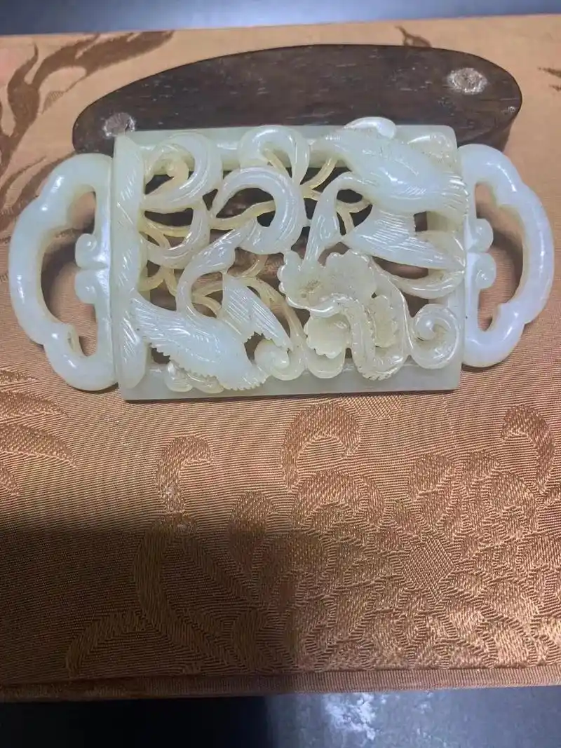 旧藏和田玉带扣辽代风格玉质油润细腻