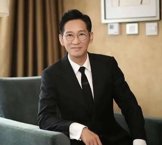 深扒之下终于知道王劲松的底气是哪里来的