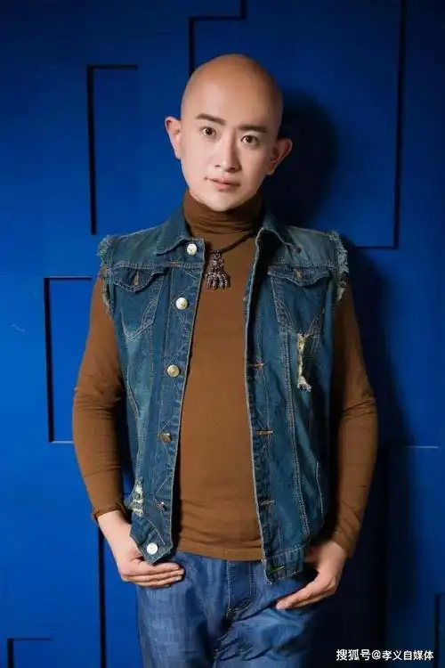 王帅反串演员的成长之路 吕梁黄土地盛开的一朵反串之"花"