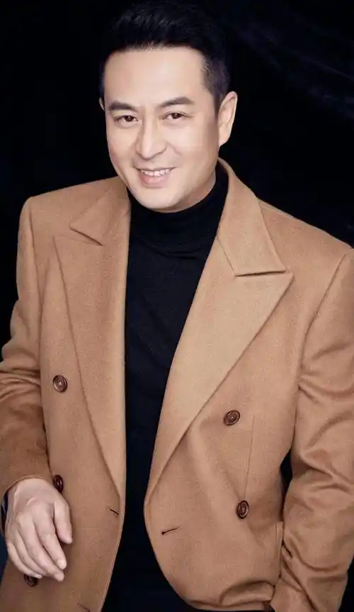 杜珺怒怼张嘉译:娶我就是为了利用我父亲向上爬_图片_网络_因为