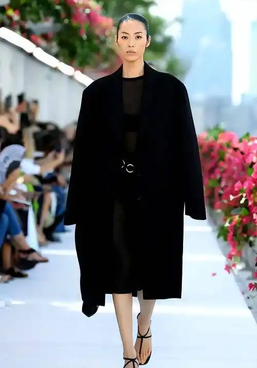 刘雯为国人感到骄傲!