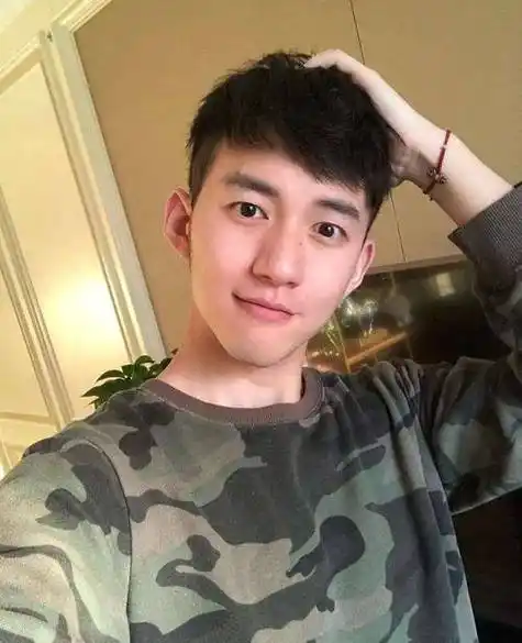 关于帅哥素人四川美食做法的信息