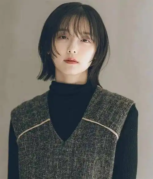 少年感十足的日系碎短发,学生党必备的发型.