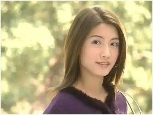 她是台湾偶像剧固定女二号,她曾劈腿14次,如今39岁未婚