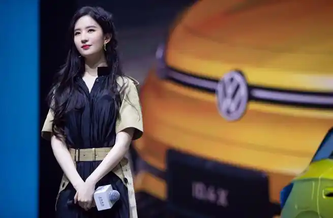 刘亦菲代言上汽大众id.4 x