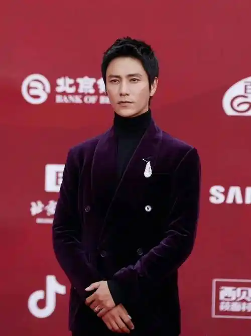 巩俐,陈坤,姚晨等实力派演员纷纷现身,这届北影节红毯有点看头_巩皇