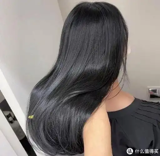 染头发什么颜色最好看又选白又减龄