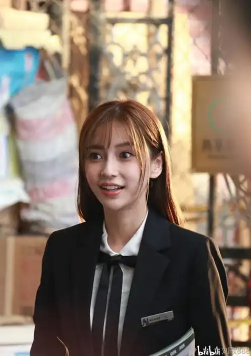 杨颖精选学生照20张