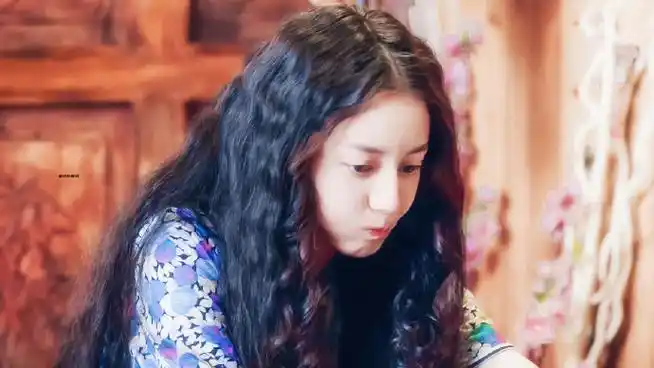 迪丽热巴李慧珍属性大爆发#是我们天真烂漫可爱漂亮的李慧珍宝宝啊